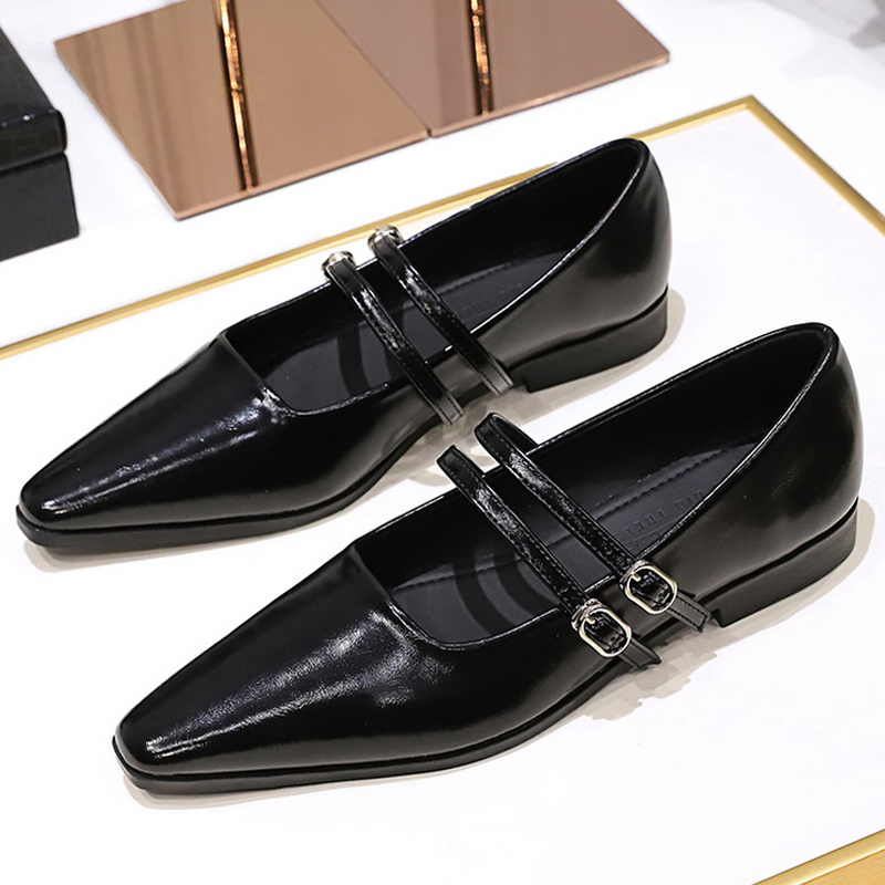 Retro Women's Low Heeled Shoes - Shoe Tree review and price